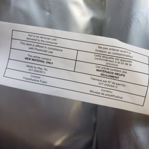 Barbie Brand Thermos Lunchbox - Picture 3 of 4